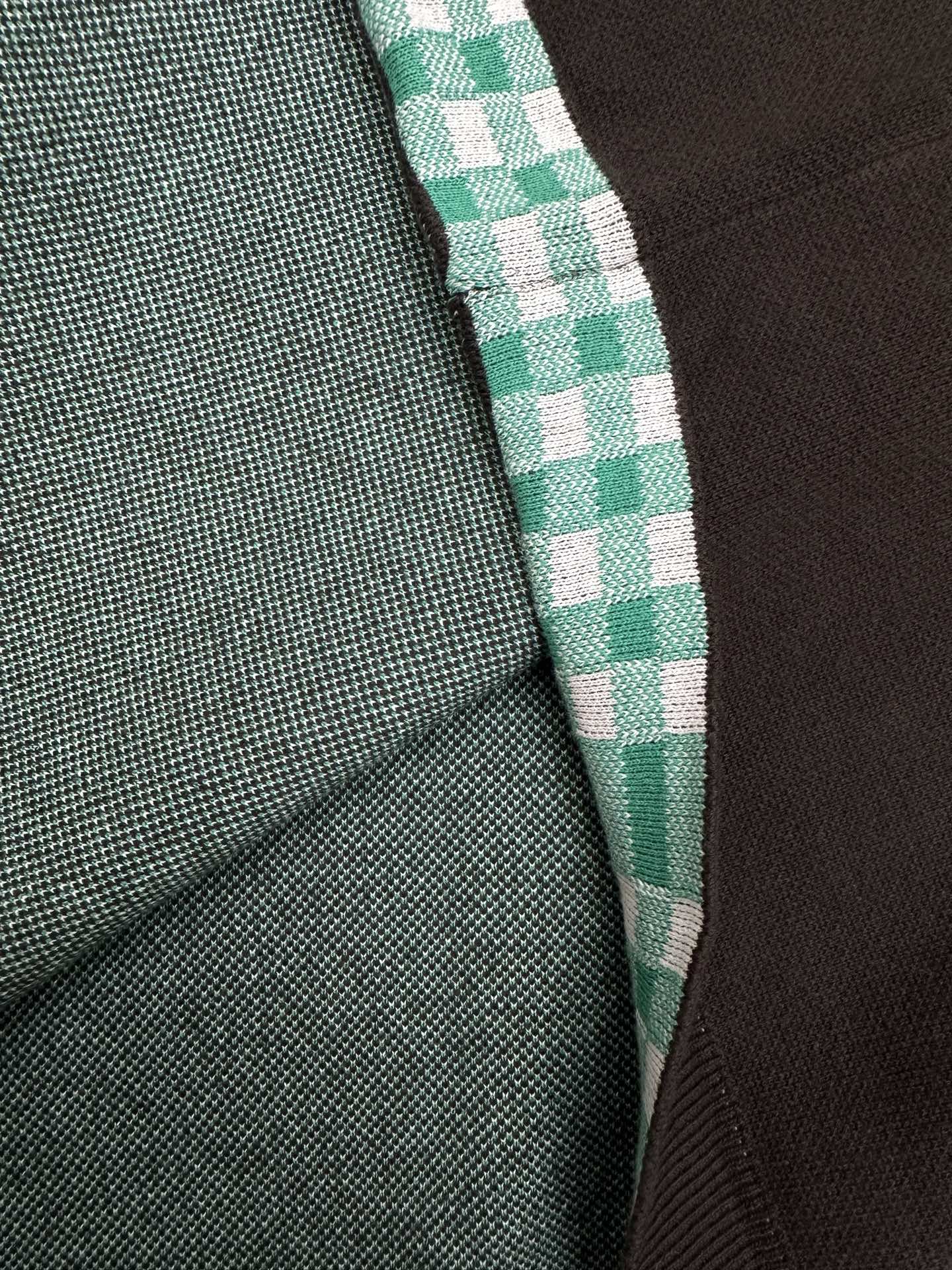 260511 New high-quality, thick, custom-designed plaid patchwork knitted short-sleeved shirt