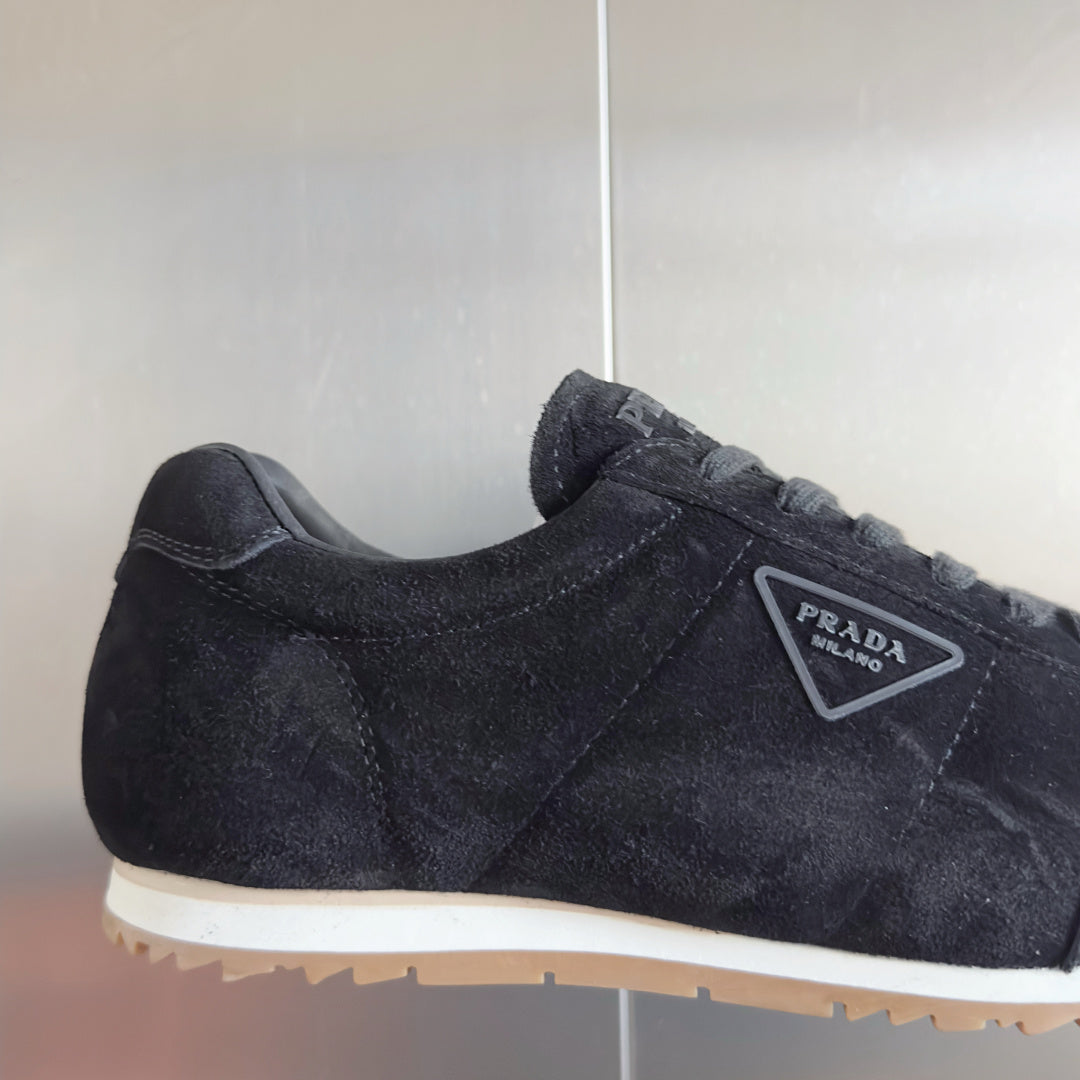 260521 New high-quality triangular logo outdoor fashion sports shoes