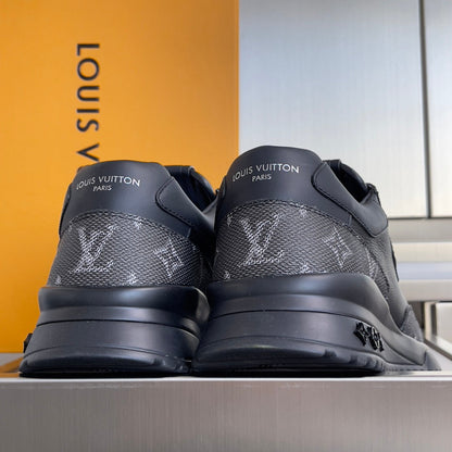 260521New high-quality and new-color outdoor fashion sports shoes