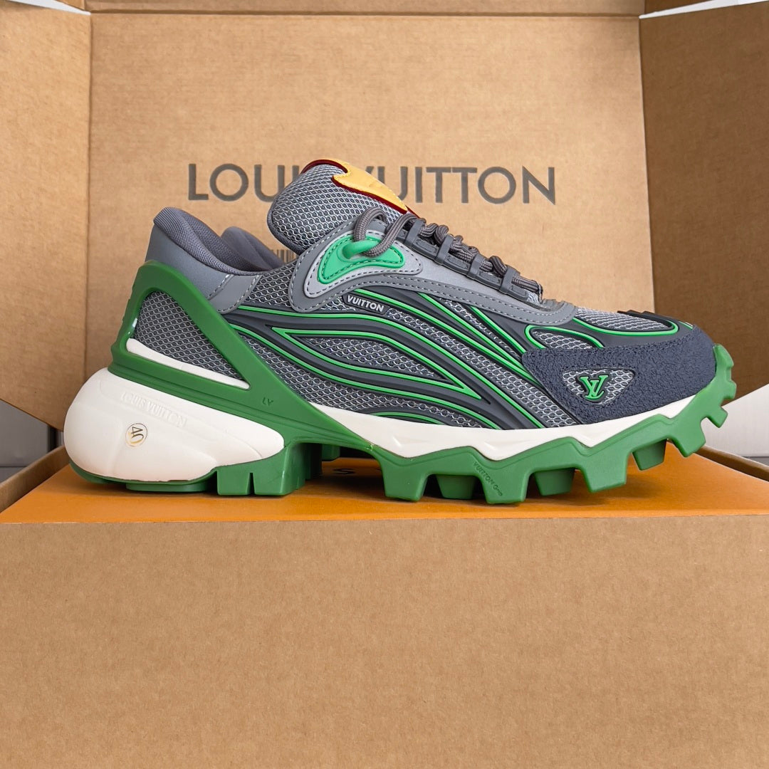 260521 New high-quality, soft and thick-soled outdoor sports shoes
