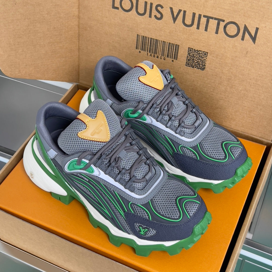 260521 New high-quality, soft and thick-soled outdoor sports shoes
