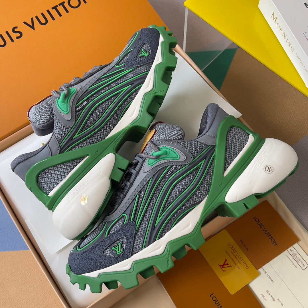 260521 New high-quality, soft and thick-soled outdoor sports shoes
