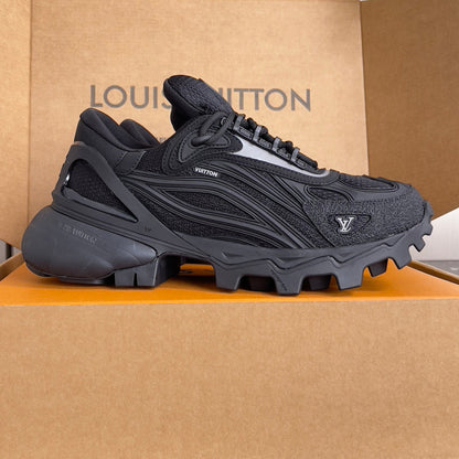 260521 New high-quality, soft and thick-soled outdoor sports shoes