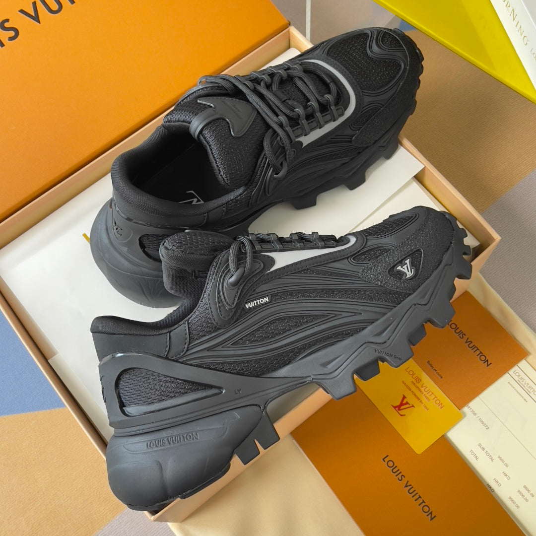 260521 New high-quality, soft and thick-soled outdoor sports shoes