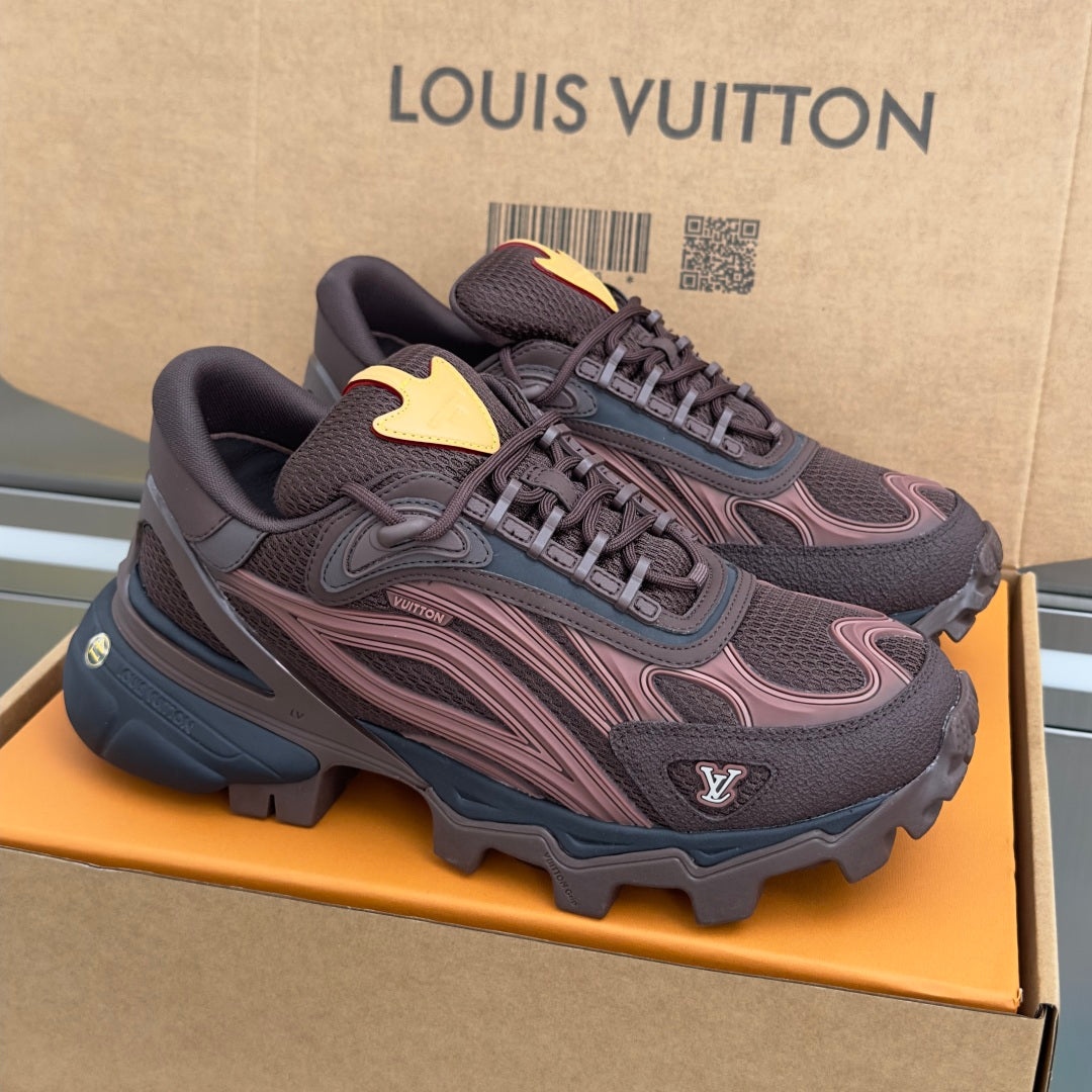 260521 New high-quality, soft and thick-soled outdoor sports shoes