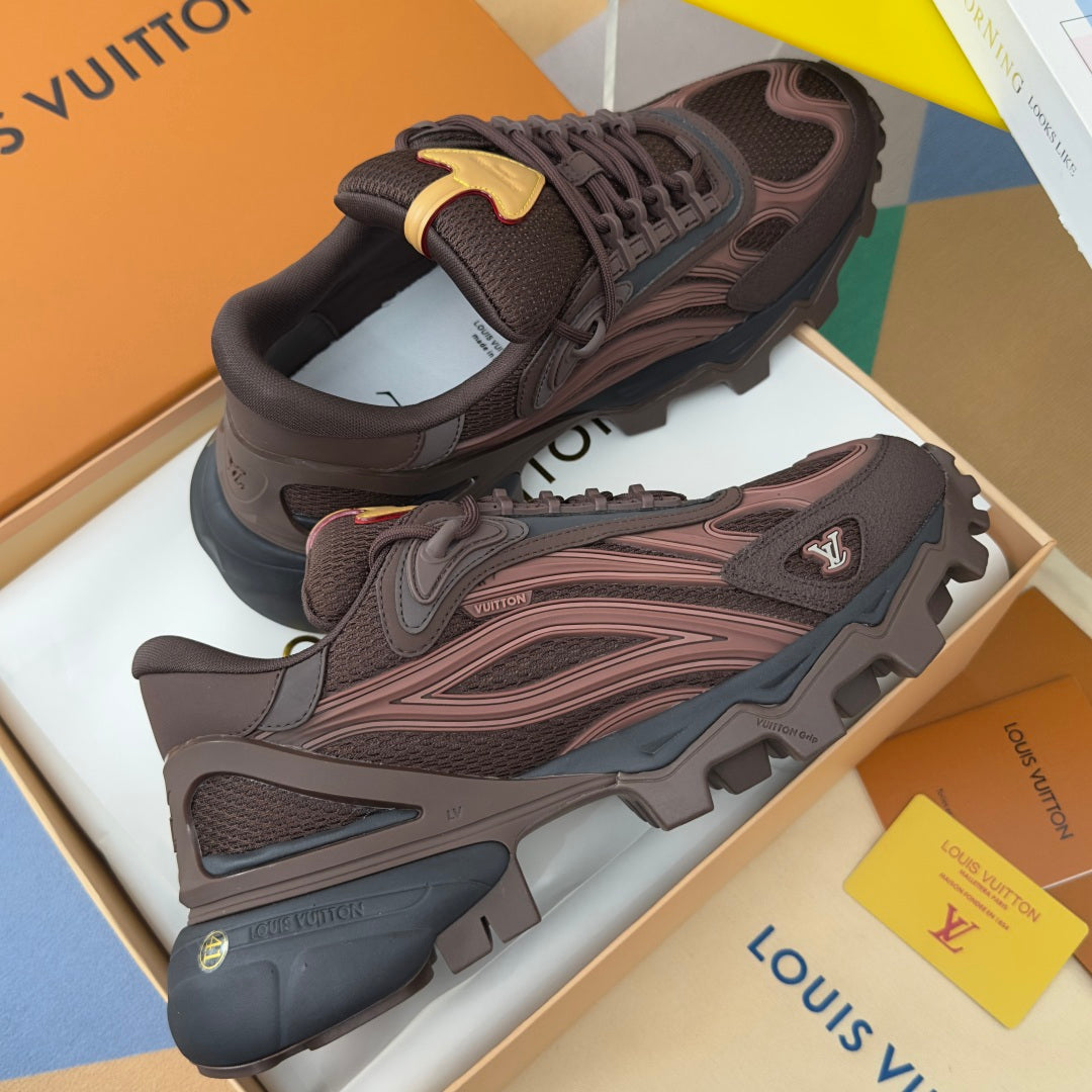 260521 New high-quality, soft and thick-soled outdoor sports shoes