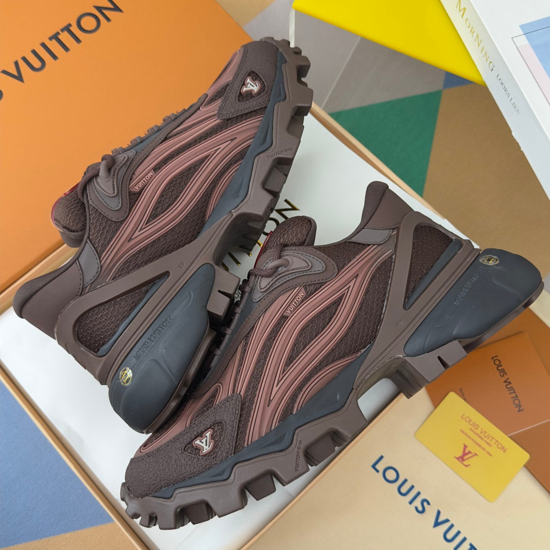 260521 New high-quality, soft and thick-soled outdoor sports shoes