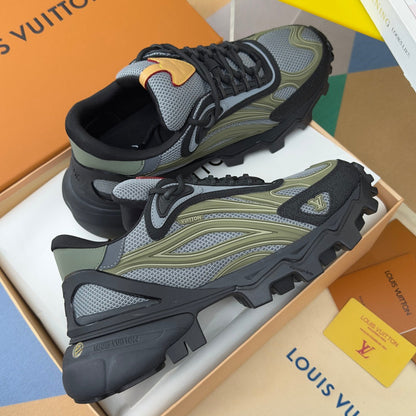 260521 New high-quality, soft and thick-soled outdoor sports shoes