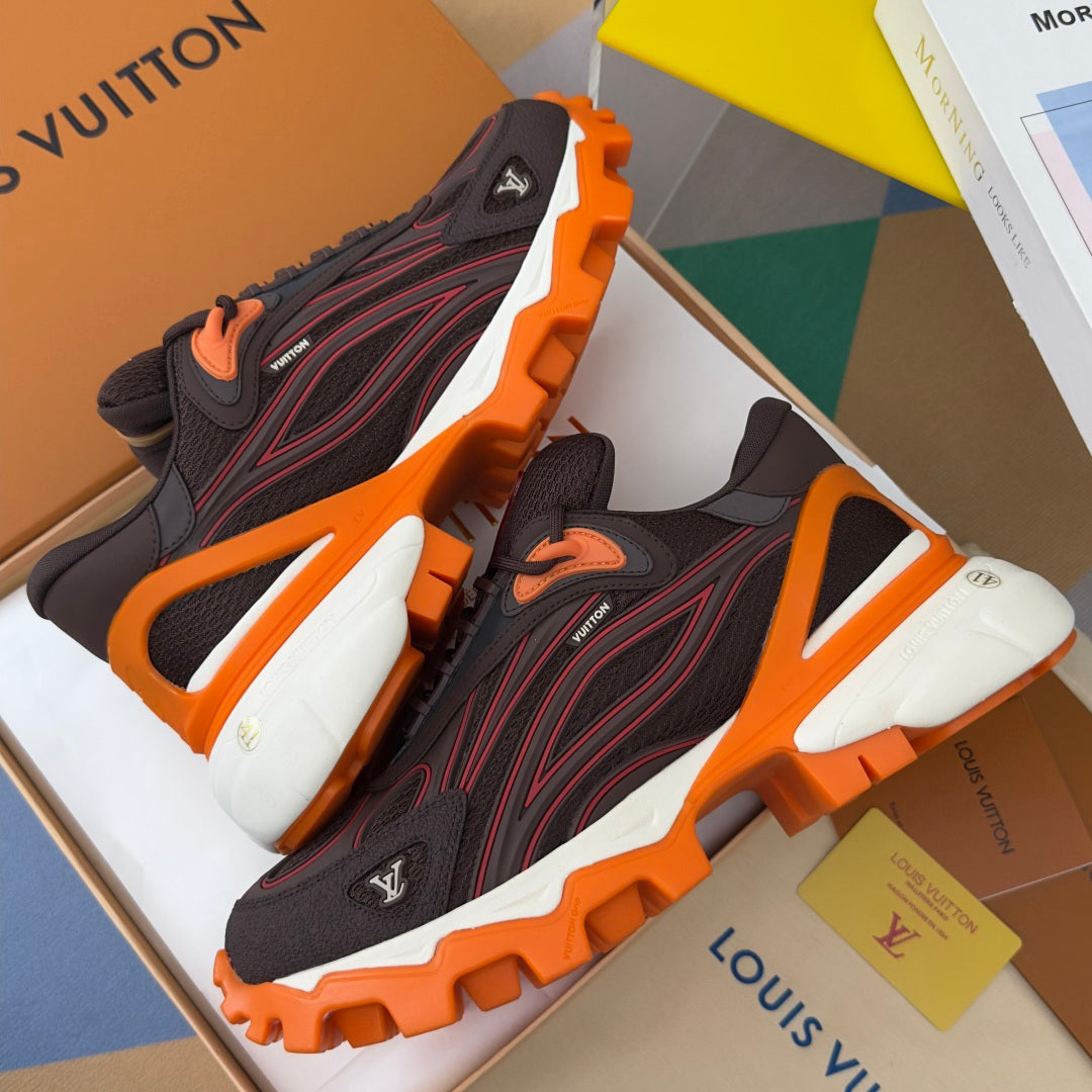 260521 New high-quality, soft and thick-soled outdoor sports shoes