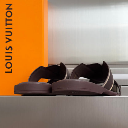260521 New high-quality soft grain leather slippers
