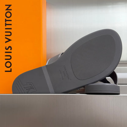 260521 New high-quality soft grain leather slippers
