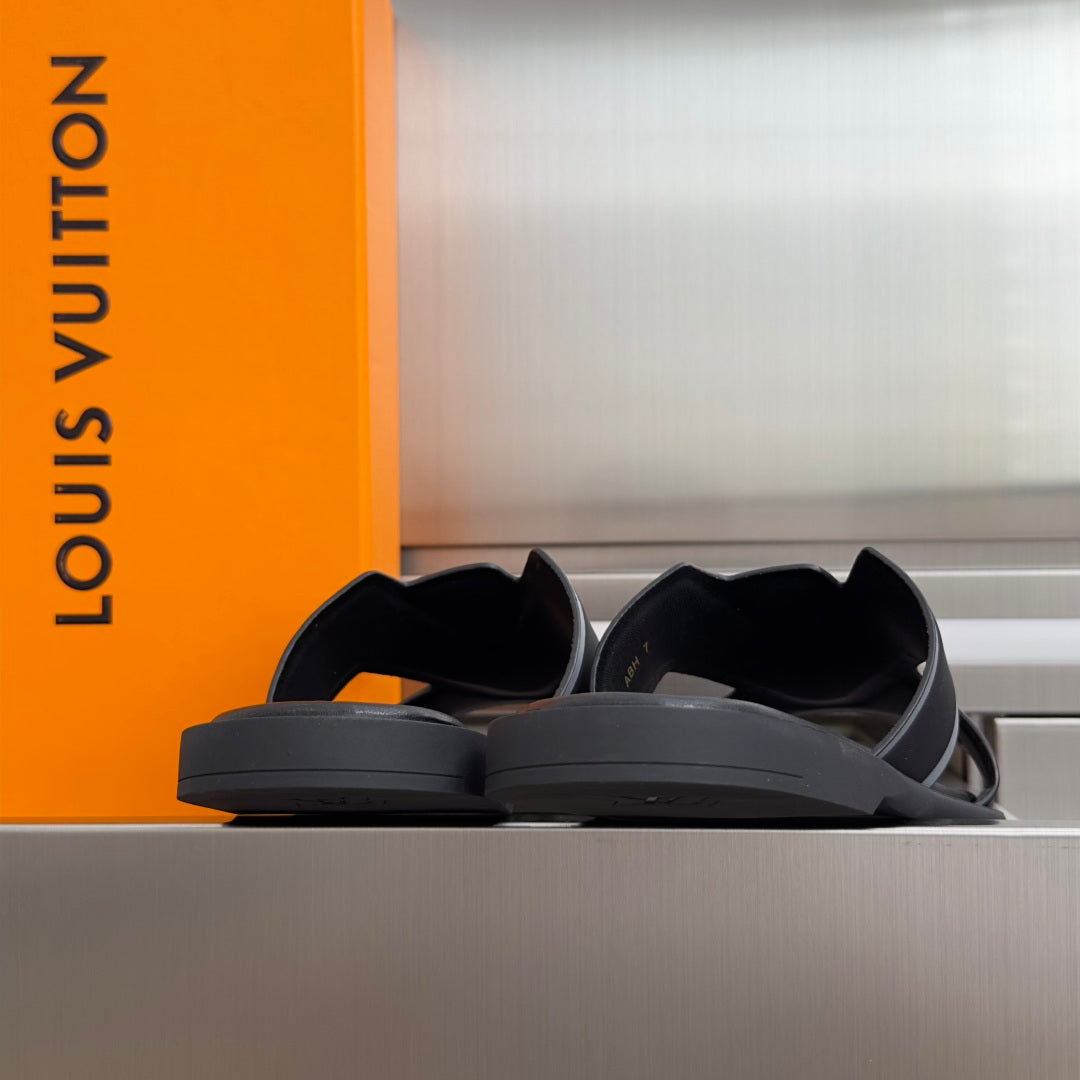 260521 New high-quality soft grain leather slippers