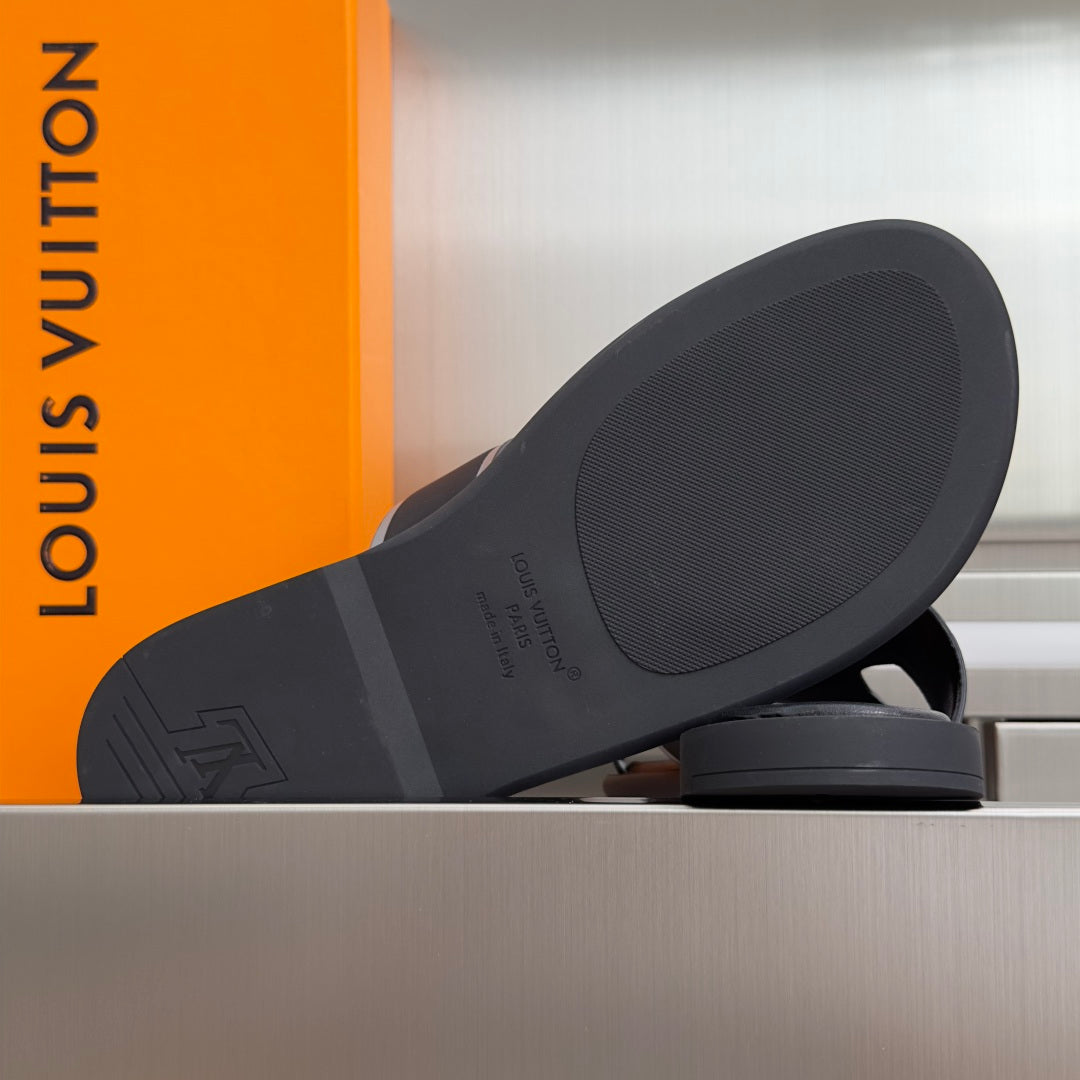 260521 New high-quality soft grain leather slippers