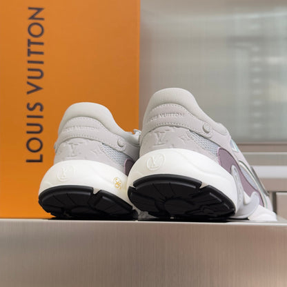 260526 New high-quality and new color knitted technological fabric sports shoes