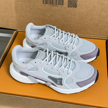 260526 New high-quality and new color knitted technological fabric sports shoes