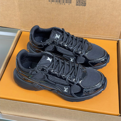 260526 New high-quality and new color knitted technological fabric sports shoes
