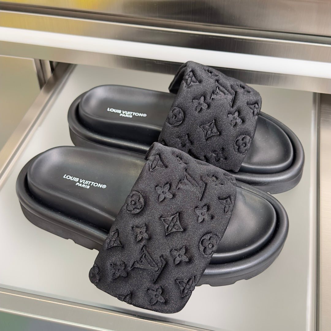 260526 New high-quality, new color combination Velcro platform sandals