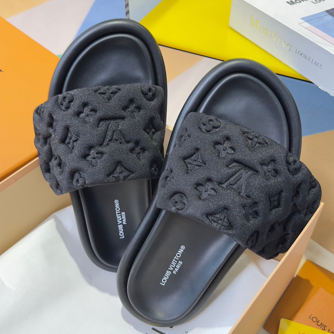 260526 New high-quality, new color combination Velcro platform sandals