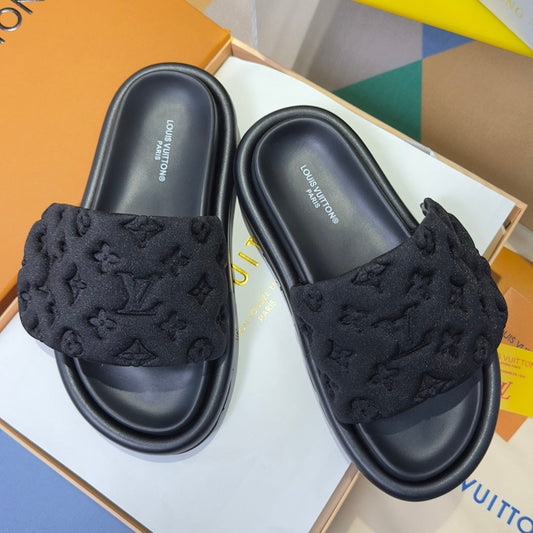 260526 New high-quality, new color combination Velcro platform sandals