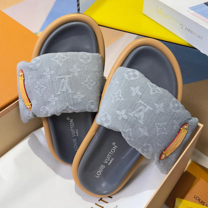 260526 New high-quality, new color combination Velcro platform sandals