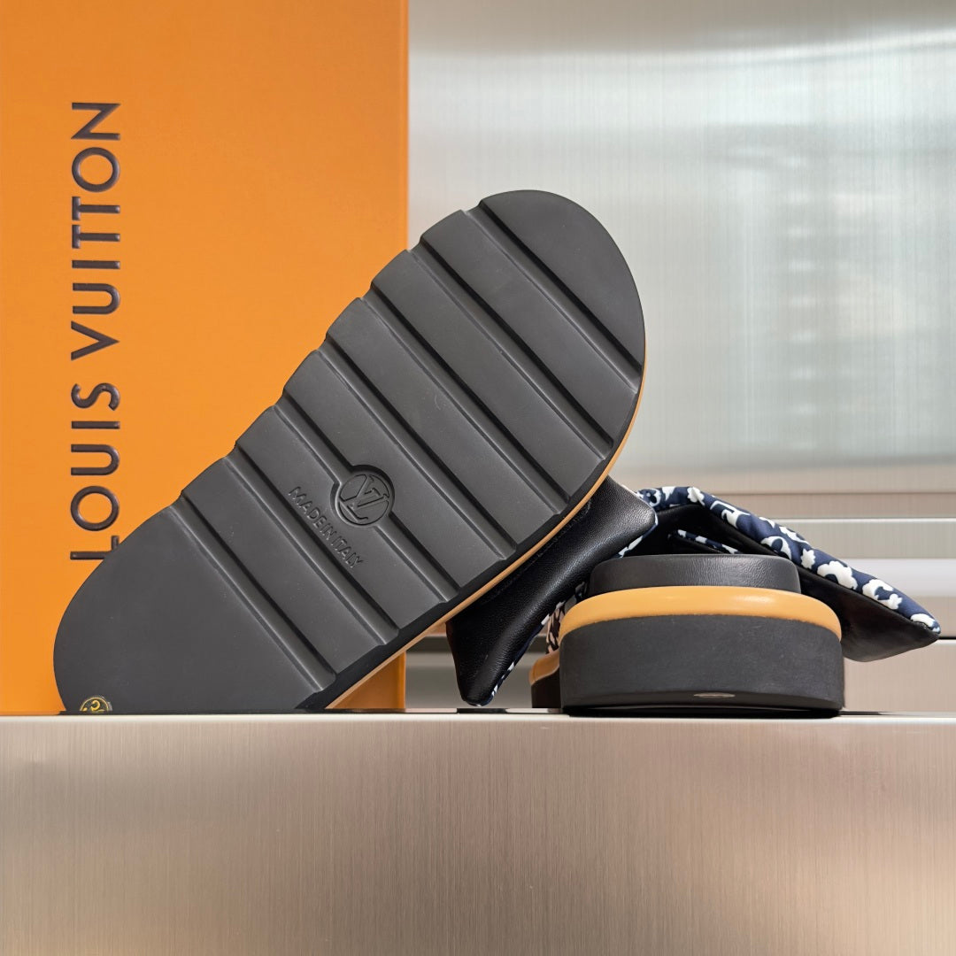260526 New high-quality, new color combination Velcro platform sandals