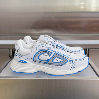 260526 New high-quality shoes in a classic design with a new color scheme