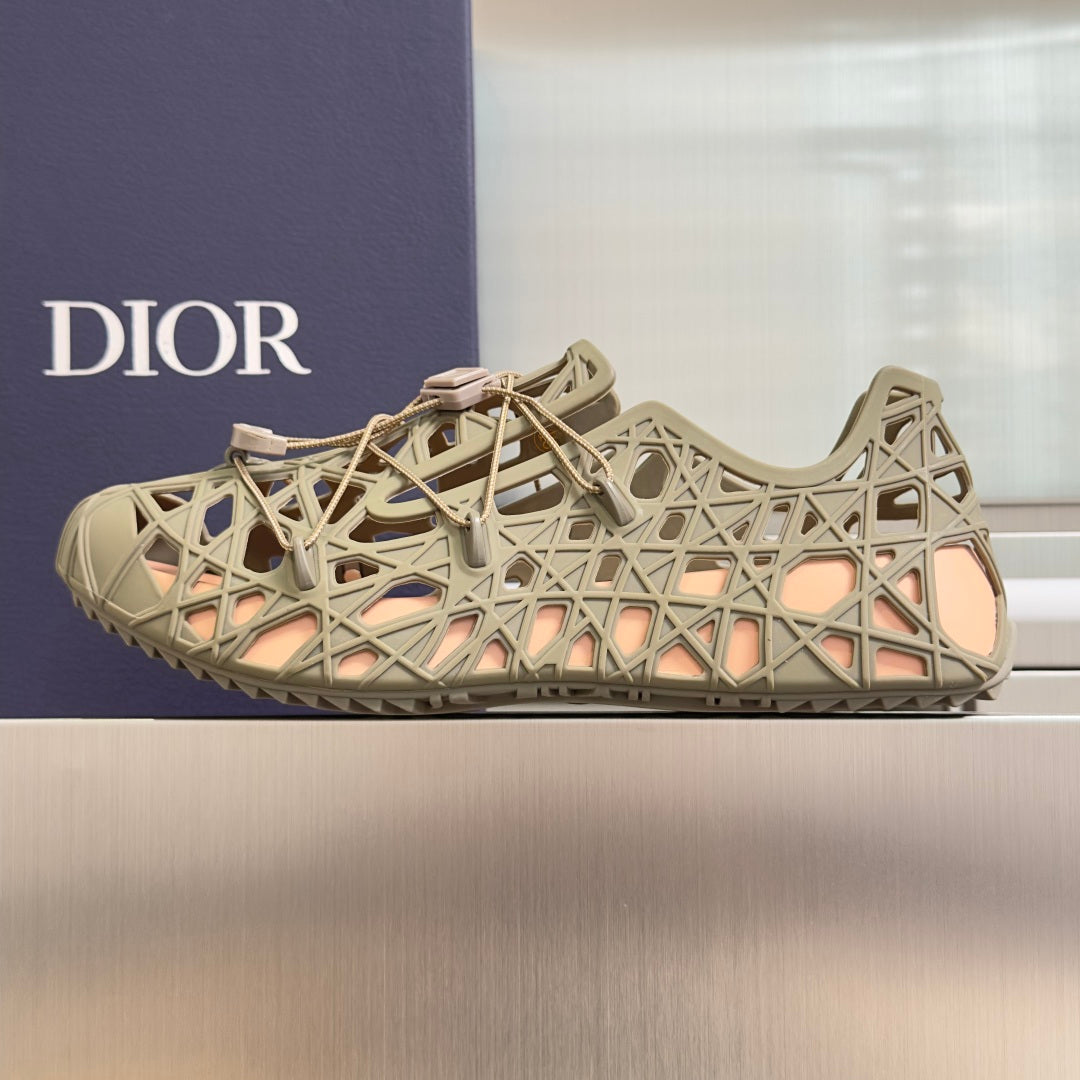 260526 New high-quality summer vine-patterned breathable mesh slippers
