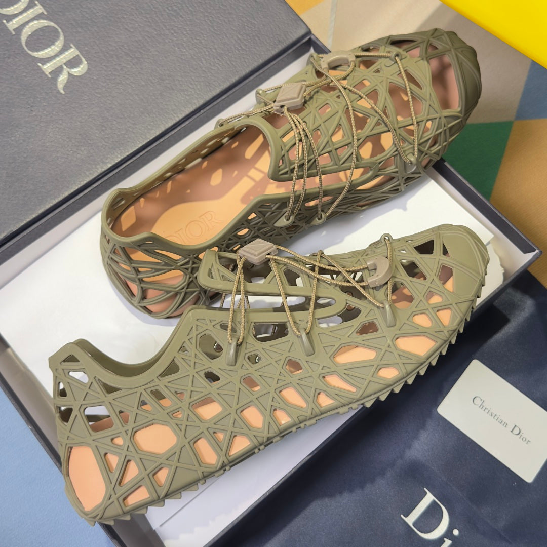 260526 New high-quality summer vine-patterned breathable mesh slippers