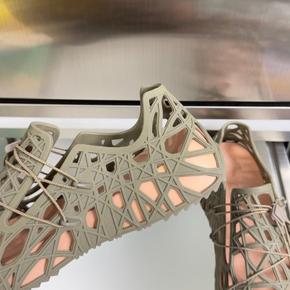 260526 New high-quality summer vine-patterned breathable mesh slippers