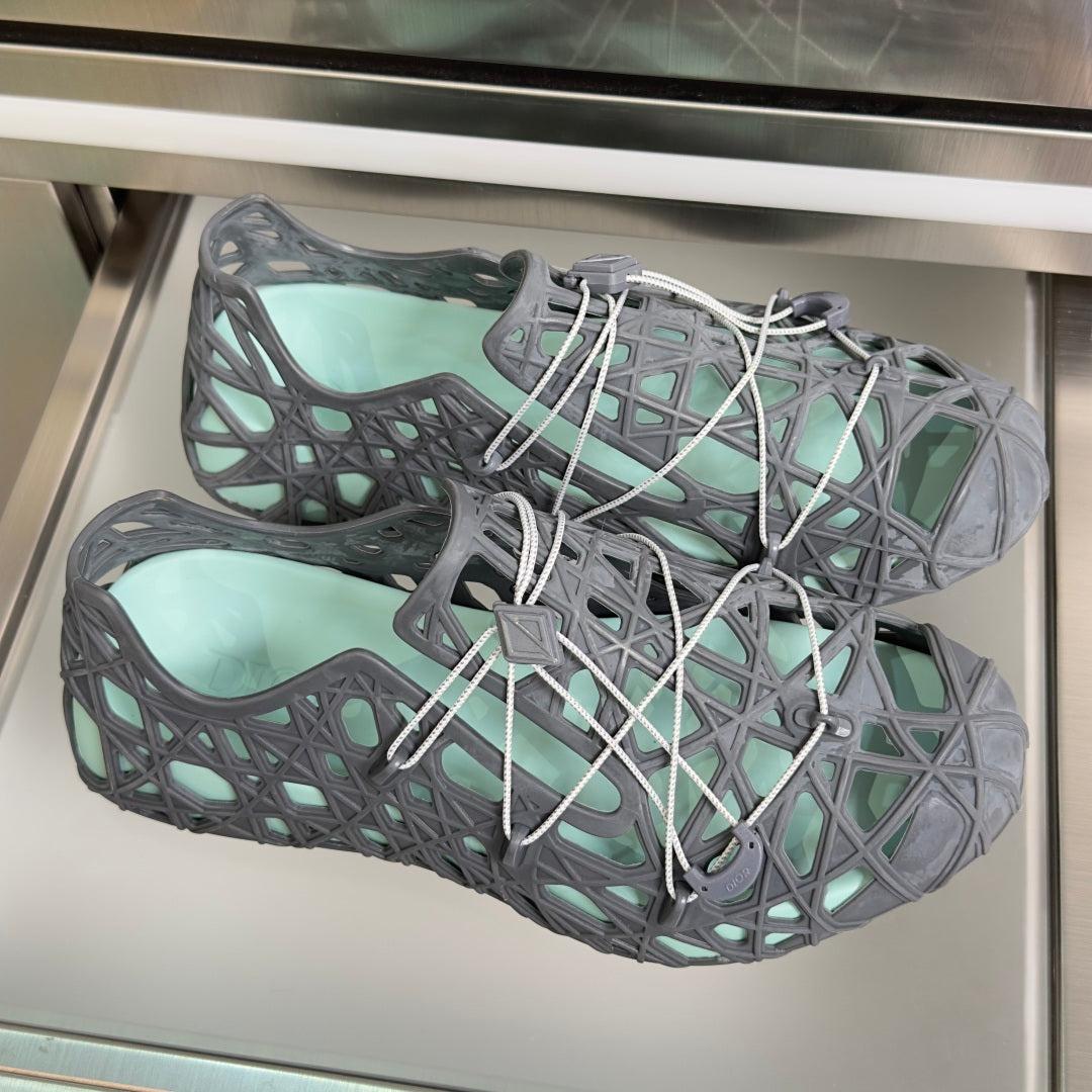 260526 New high-quality summer vine-patterned breathable mesh slippers