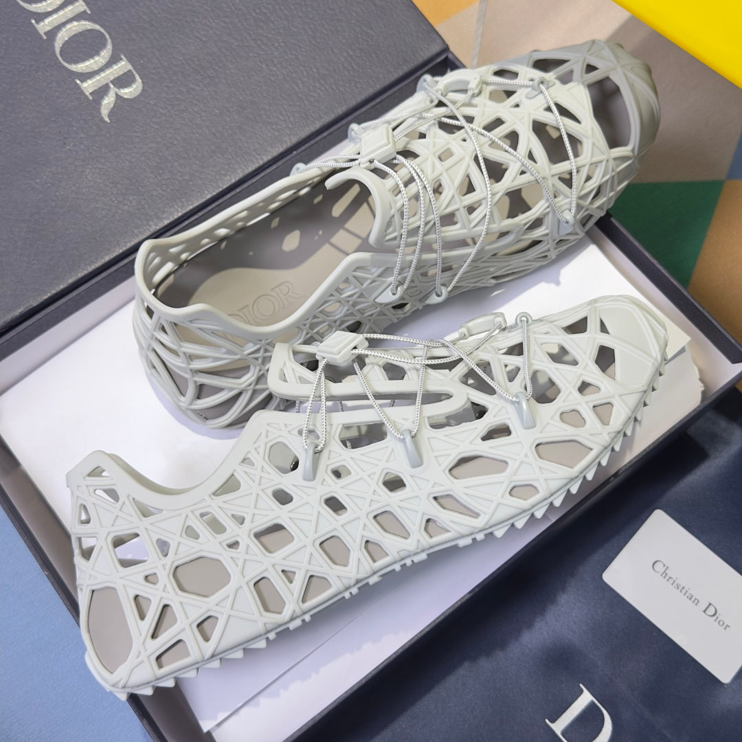260526 New high-quality summer vine-patterned breathable mesh slippers