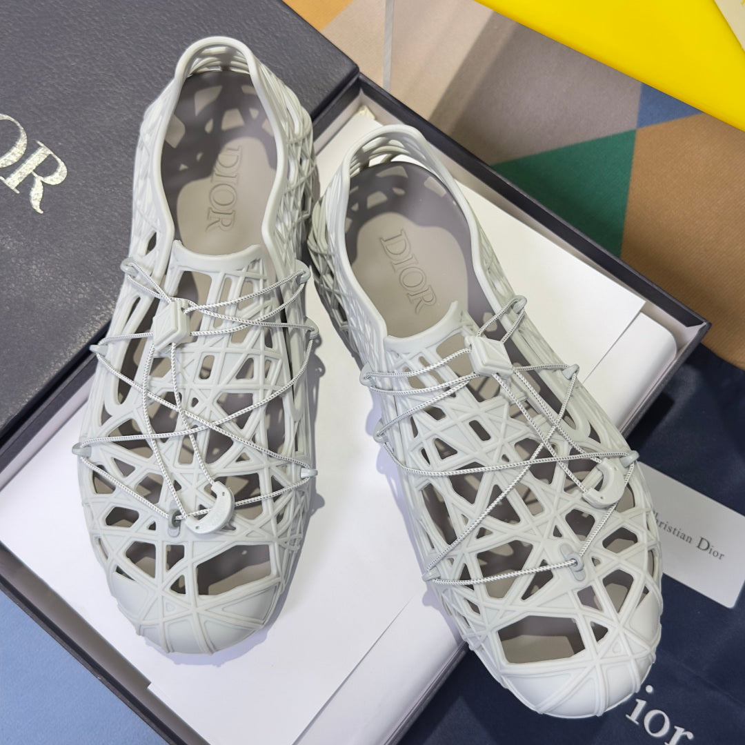 260526 New high-quality summer vine-patterned breathable mesh slippers