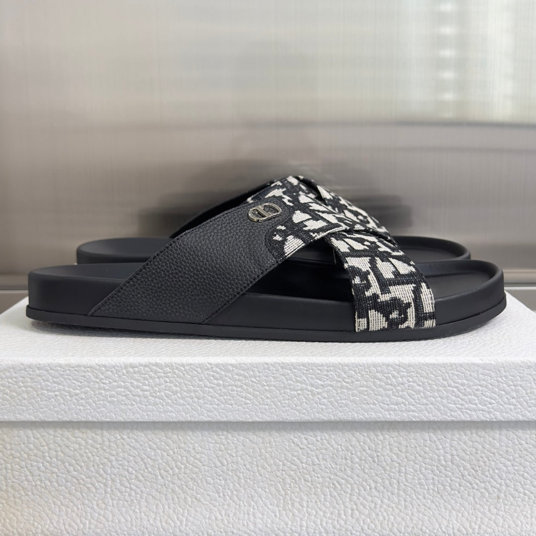 260526 New high-quality summer fashion cross-bottomed slip-on sandals