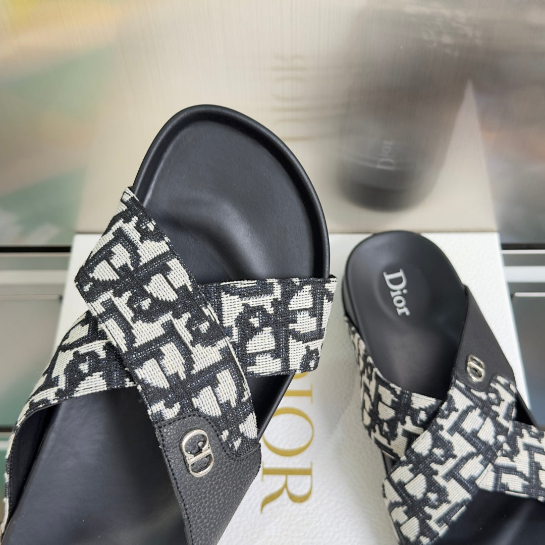260526 New high-quality summer fashion cross-bottomed slip-on sandals