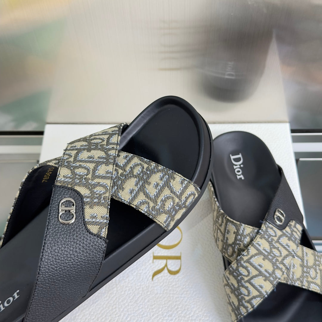 260526 New high-quality summer fashion cross-bottomed slip-on sandals