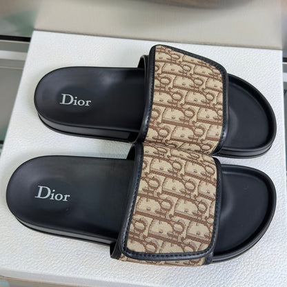260526 New high-quality summer Velcro thick-soled beach slippers