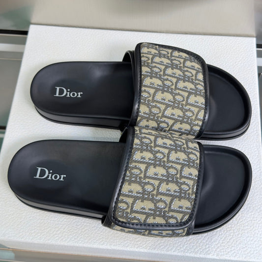 260526 New high-quality summer Velcro thick-soled beach slippers