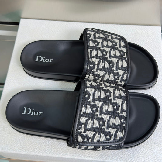 260526 New high-quality summer Velcro thick-soled beach slippers