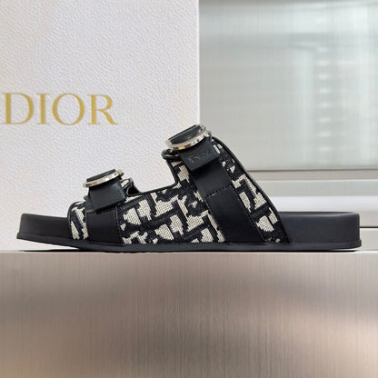 260526 New high-quality summer thick-soled double-buckle flat beach slippers