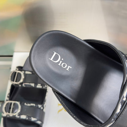 260526 New high-quality summer thick-soled double-buckle flat beach slippers