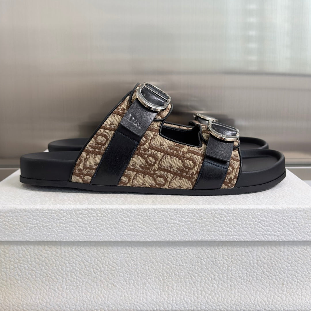260526 New high-quality summer thick-soled double-buckle flat beach slippers
