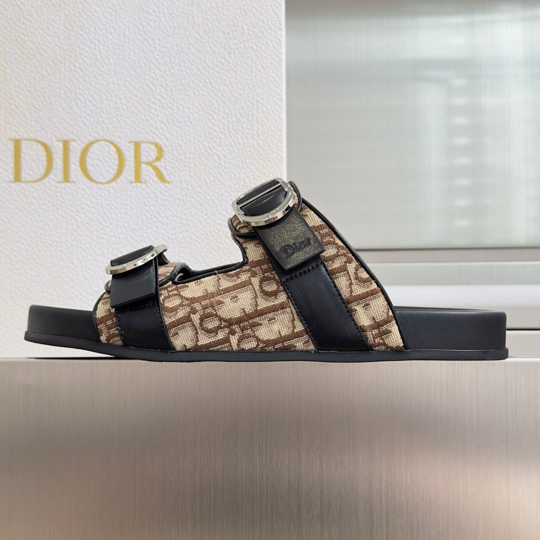 260526 New high-quality summer thick-soled double-buckle flat beach slippers