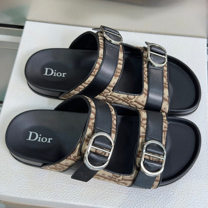260526 New high-quality summer thick-soled double-buckle flat beach slippers