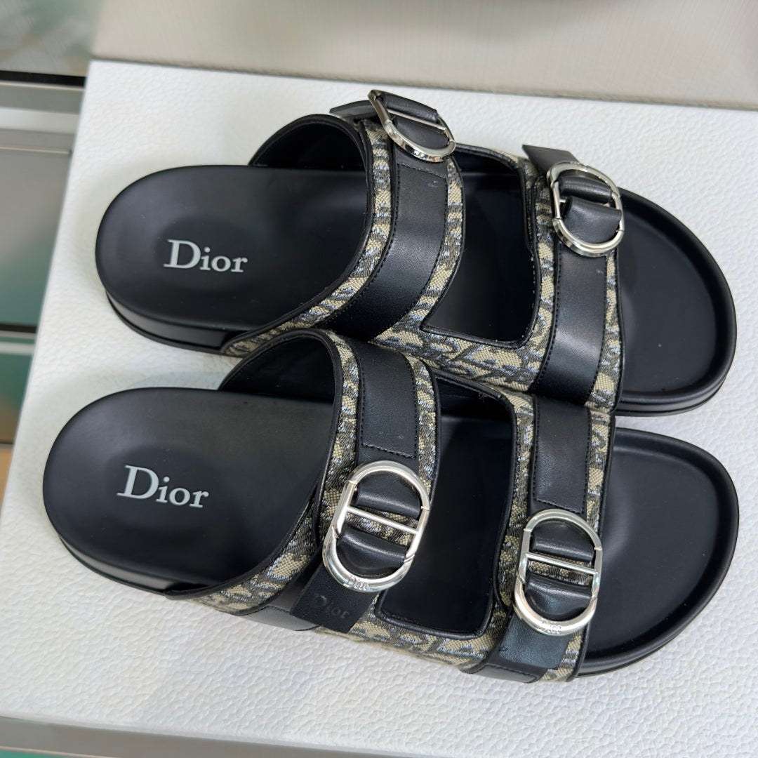 260526 New high-quality summer thick-soled double-buckle flat beach slippers