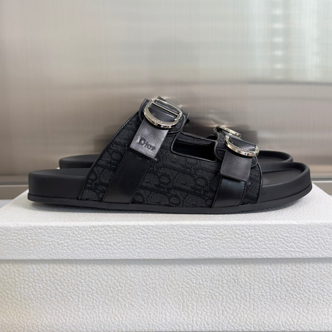 260526 New high-quality summer thick-soled double-buckle flat beach slippers