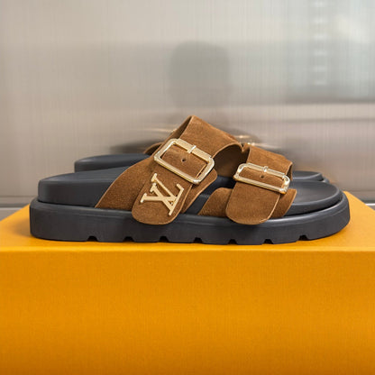 260526 New high-quality summer thick-soled double-buckle flat beach slippers
