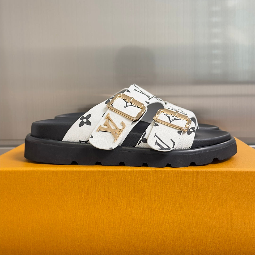 260526 New high-quality summer thick-soled double-buckle flat beach slippers