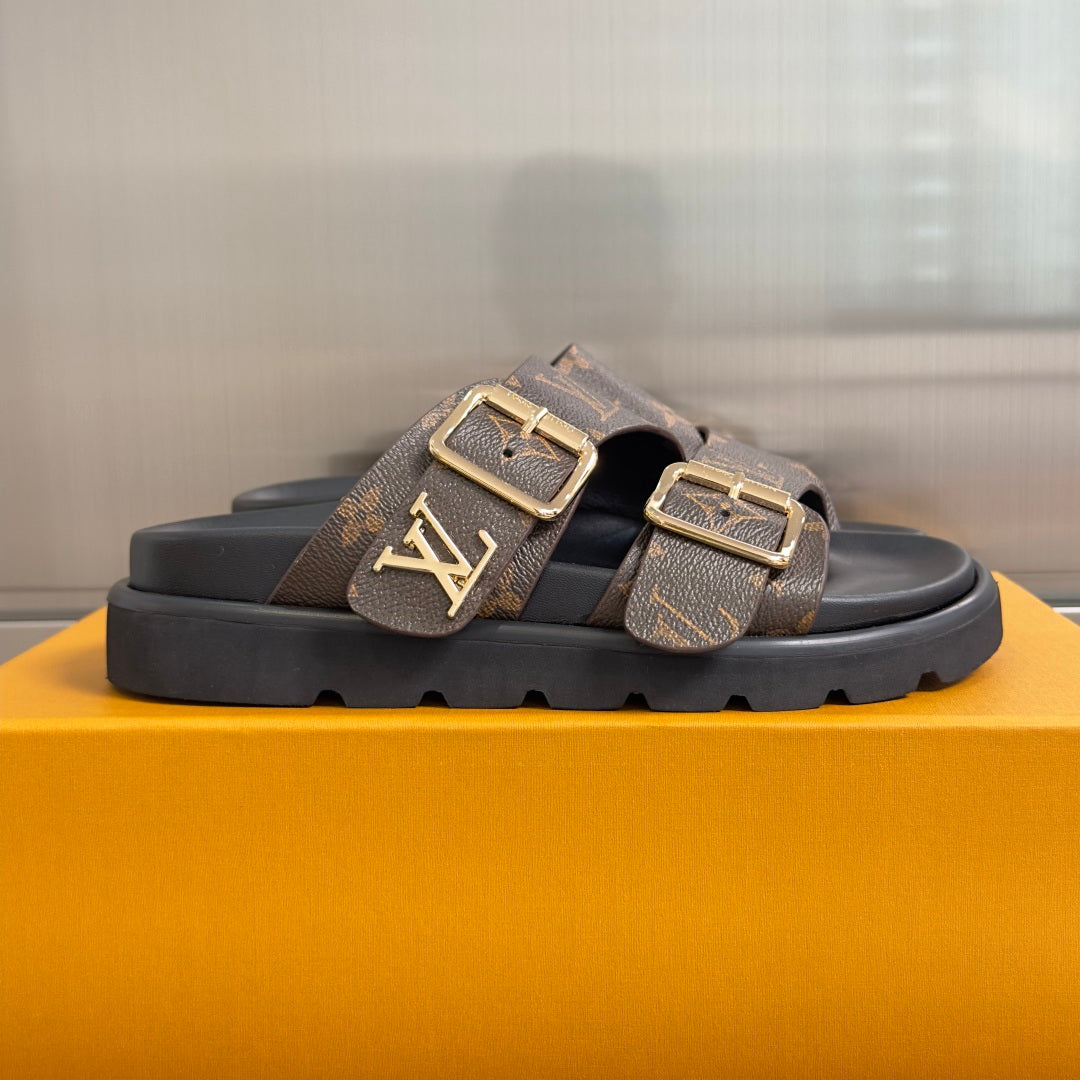 260526 New high-quality summer thick-soled double-buckle flat beach slippers