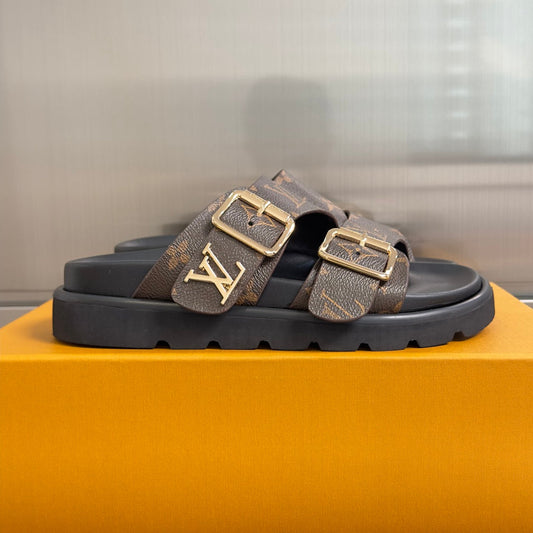 260526 New high-quality summer thick-soled double-buckle flat beach slippers