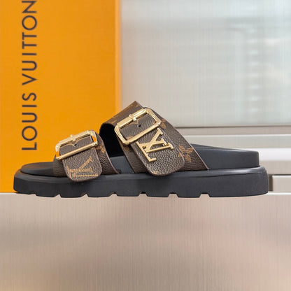 260526 New high-quality summer thick-soled double-buckle flat beach slippers